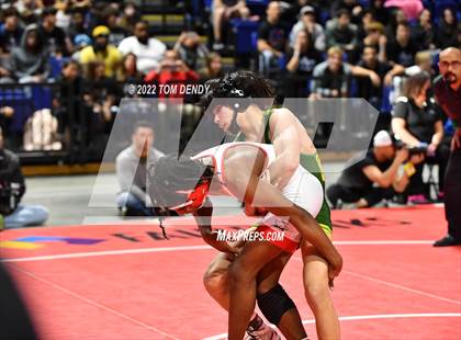 Thumbnail 3 in UIL State Championships - 6A 113lb Final photogallery.