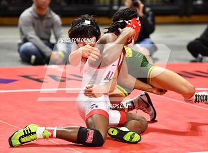 Thumbnail 1 in UIL State Championships - 6A 113lb Final photogallery.