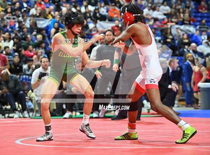 Thumbnail 2 in UIL State Championships - 6A 113lb Final photogallery.