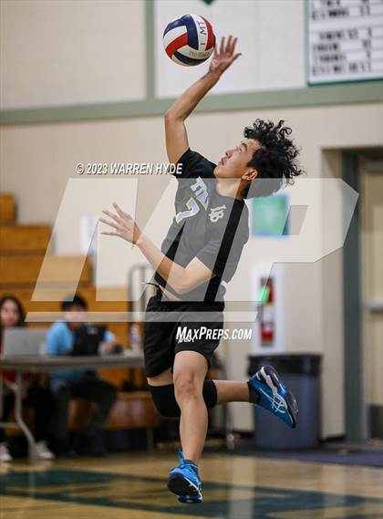 Thumbnail 2 in Burbank @ Monterey Trail photogallery.