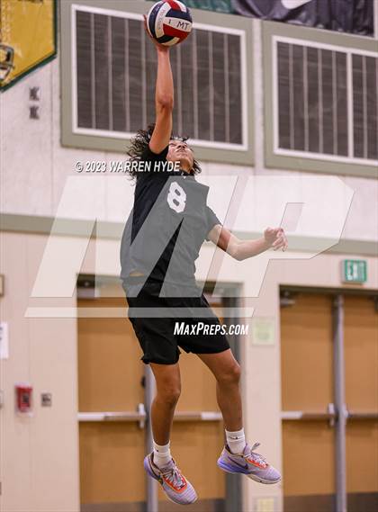 Thumbnail 1 in Burbank @ Monterey Trail photogallery.