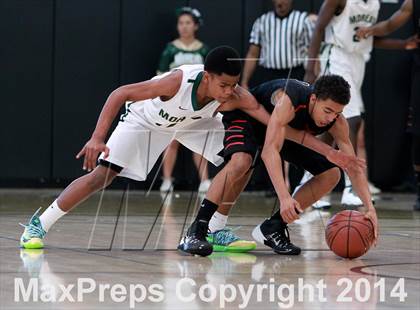 Thumbnail 1 in Moreau Catholic vs. Salesian (CIF NorCal Regional D4 Final) photogallery.