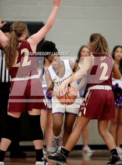 Thumbnail 1 in Keller Central vs Timber Creek photogallery.