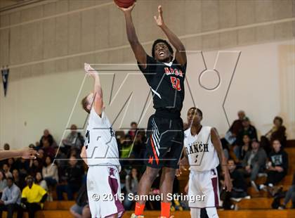 Thumbnail 2 in McClymonds vs. Weston Ranch (Modesto Christian Holiday Hoops Classic) photogallery.