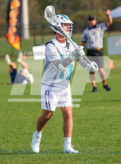 Thumbnail 1 in Gulf Coast vs Tampa Catholic photogallery.