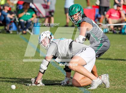 Thumbnail 3 in Gulf Coast vs Tampa Catholic photogallery.