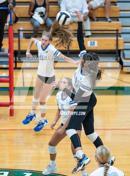 Thumbnail 3 in Hamilton Southeastern @ Lawrence North photogallery.