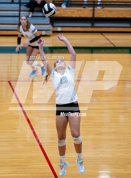 Thumbnail 1 in Hamilton Southeastern @ Lawrence North photogallery.