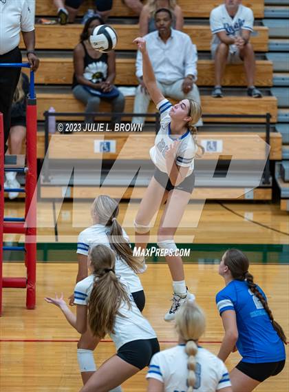 Thumbnail 1 in Hamilton Southeastern @ Lawrence North photogallery.