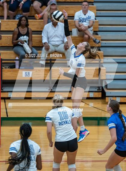 Thumbnail 1 in Hamilton Southeastern @ Lawrence North photogallery.