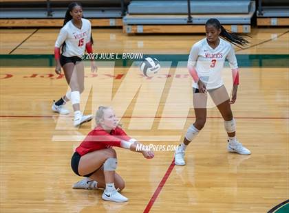 Thumbnail 2 in Hamilton Southeastern @ Lawrence North photogallery.