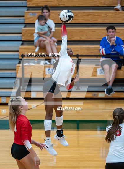 Thumbnail 3 in Hamilton Southeastern @ Lawrence North photogallery.