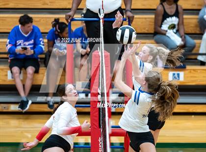 Thumbnail 1 in Hamilton Southeastern @ Lawrence North photogallery.
