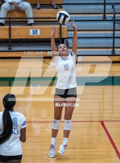 Thumbnail 2 in Hamilton Southeastern @ Lawrence North photogallery.