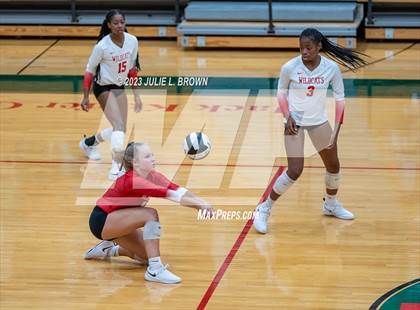 Thumbnail 3 in Hamilton Southeastern @ Lawrence North photogallery.