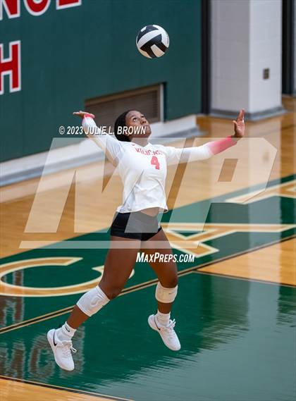 Thumbnail 3 in Hamilton Southeastern @ Lawrence North photogallery.