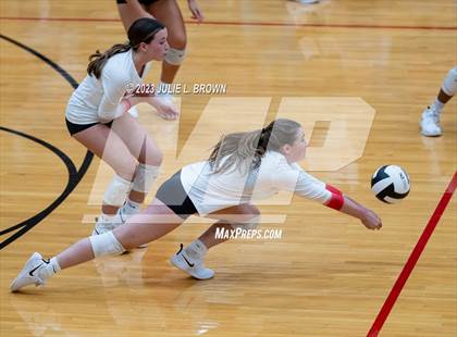 Thumbnail 2 in Hamilton Southeastern @ Lawrence North photogallery.