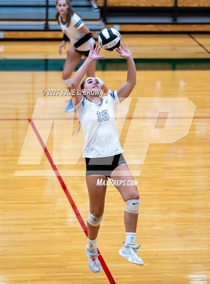 Thumbnail 3 in Hamilton Southeastern @ Lawrence North photogallery.