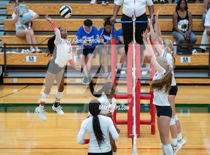 Thumbnail 1 in Hamilton Southeastern @ Lawrence North photogallery.