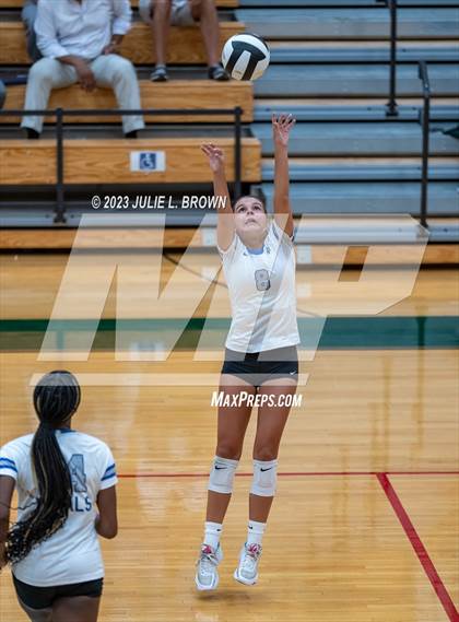 Thumbnail 3 in Hamilton Southeastern @ Lawrence North photogallery.