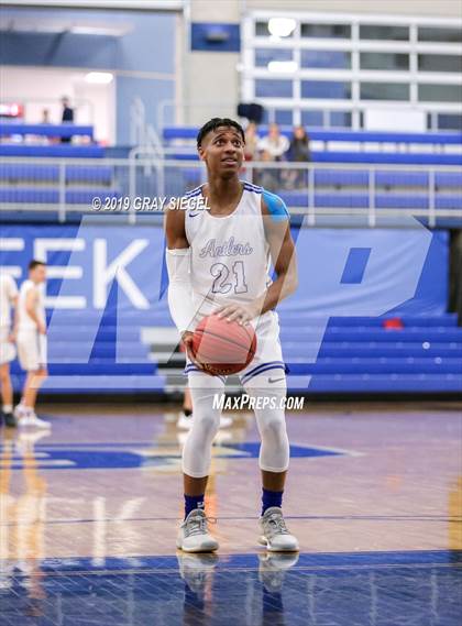 Thumbnail 1 in Deer Creek vs Westmoore photogallery.