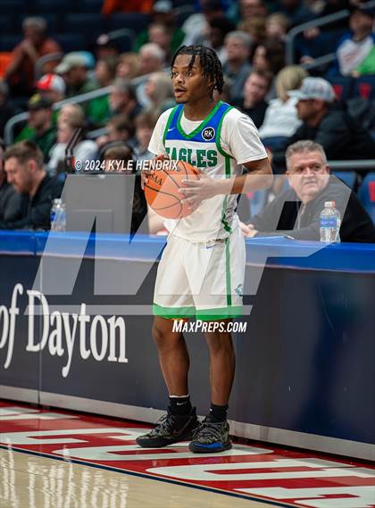 Thumbnail 2 in Chaminade Julienne Catholic vs. Badin (OHSAA Division II District Final) photogallery.