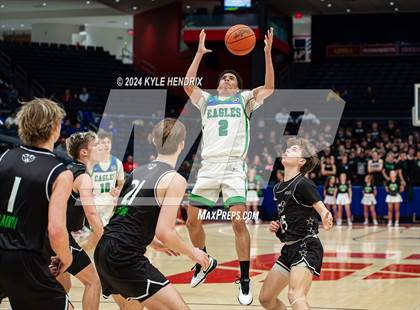 Thumbnail 3 in Chaminade Julienne Catholic vs. Badin (OHSAA Division II District Final) photogallery.