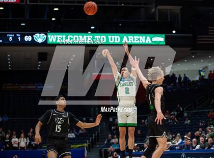 Thumbnail 3 in Chaminade Julienne Catholic vs. Badin (OHSAA Division II District Final) photogallery.