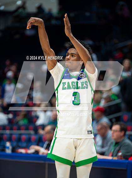 Thumbnail 2 in Chaminade Julienne Catholic vs. Badin (OHSAA Division II District Final) photogallery.