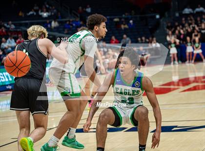 Thumbnail 2 in Chaminade Julienne Catholic vs. Badin (OHSAA Division II District Final) photogallery.
