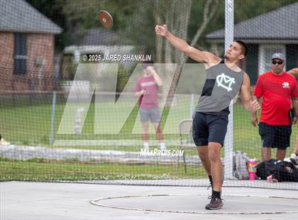 Thumbnail 3 in LHSAA District 8-4A(District Track Meet) photogallery.