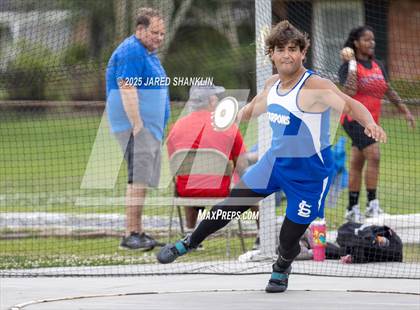 Thumbnail 1 in LHSAA District 8-4A(District Track Meet) photogallery.
