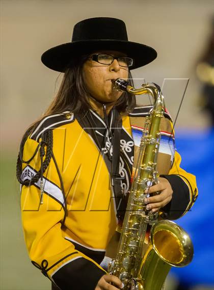 Thumbnail 1 in South Gate vs. San Fernando (CIF LA City Section D2 Final) photogallery.