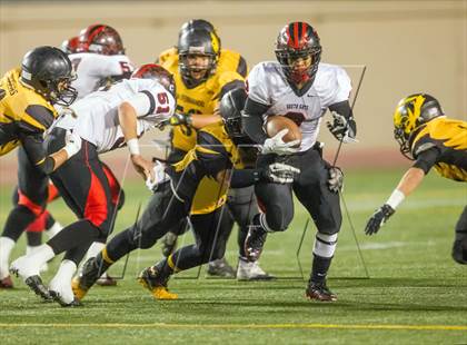 Thumbnail 1 in South Gate vs. San Fernando (CIF LA City Section D2 Final) photogallery.