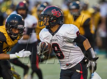Thumbnail 3 in South Gate vs. San Fernando (CIF LA City Section D2 Final) photogallery.