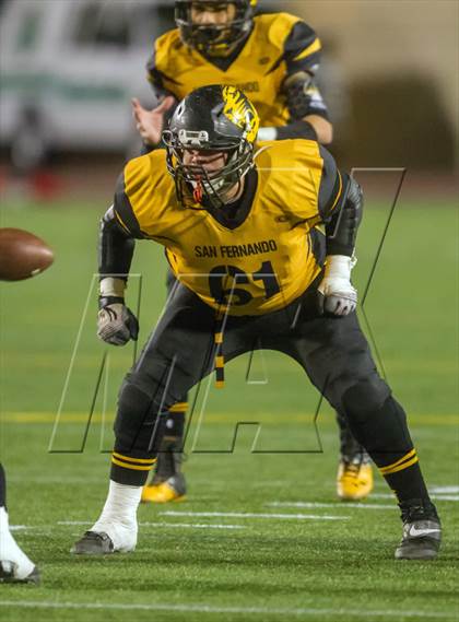 Thumbnail 1 in South Gate vs. San Fernando (CIF LA City Section D2 Final) photogallery.