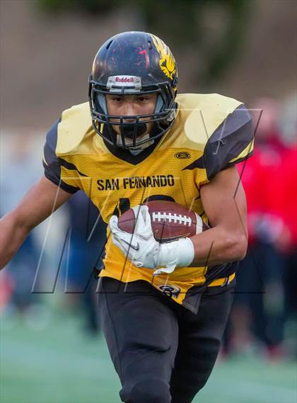 Thumbnail 3 in South Gate vs. San Fernando (CIF LA City Section D2 Final) photogallery.