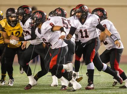 Thumbnail 1 in South Gate vs. San Fernando (CIF LA City Section D2 Final) photogallery.