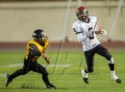 Thumbnail 2 in South Gate vs. San Fernando (CIF LA City Section D2 Final) photogallery.