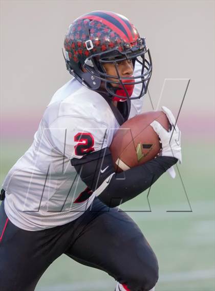 Thumbnail 1 in South Gate vs. San Fernando (CIF LA City Section D2 Final) photogallery.