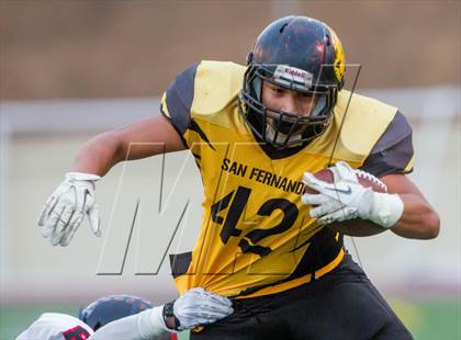 Thumbnail 1 in South Gate vs. San Fernando (CIF LA City Section D2 Final) photogallery.