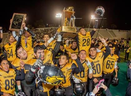 Thumbnail 1 in South Gate vs. San Fernando (CIF LA City Section D2 Final) photogallery.