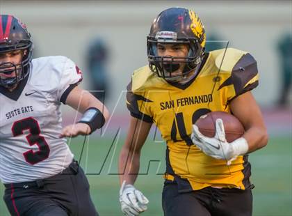 Thumbnail 1 in South Gate vs. San Fernando (CIF LA City Section D2 Final) photogallery.