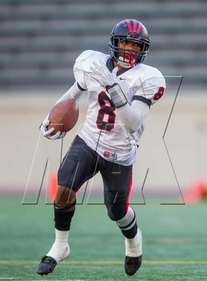 Thumbnail 2 in South Gate vs. San Fernando (CIF LA City Section D2 Final) photogallery.