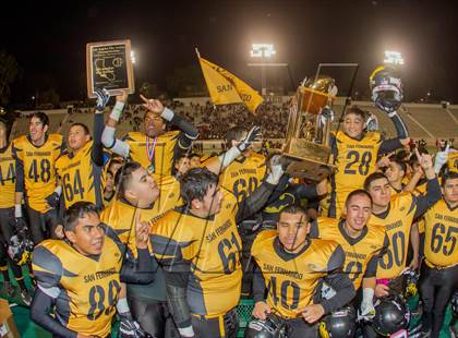 Thumbnail 1 in South Gate vs. San Fernando (CIF LA City Section D2 Final) photogallery.