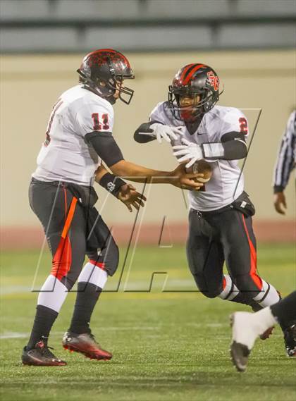 Thumbnail 3 in South Gate vs. San Fernando (CIF LA City Section D2 Final) photogallery.
