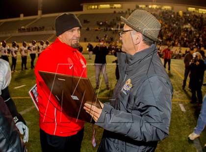 Thumbnail 2 in South Gate vs. San Fernando (CIF LA City Section D2 Final) photogallery.