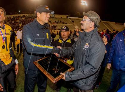 Thumbnail 2 in South Gate vs. San Fernando (CIF LA City Section D2 Final) photogallery.