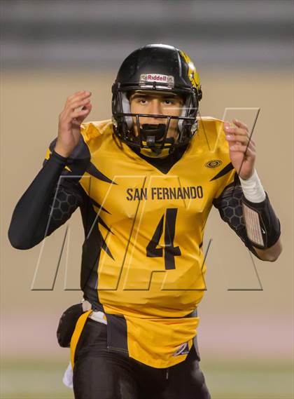 Thumbnail 2 in South Gate vs. San Fernando (CIF LA City Section D2 Final) photogallery.