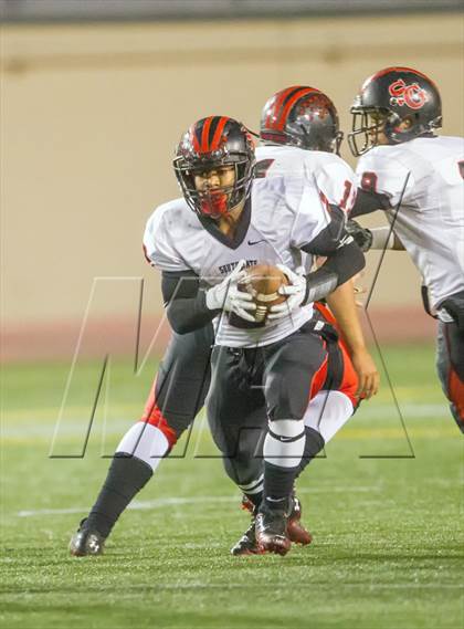 Thumbnail 1 in South Gate vs. San Fernando (CIF LA City Section D2 Final) photogallery.